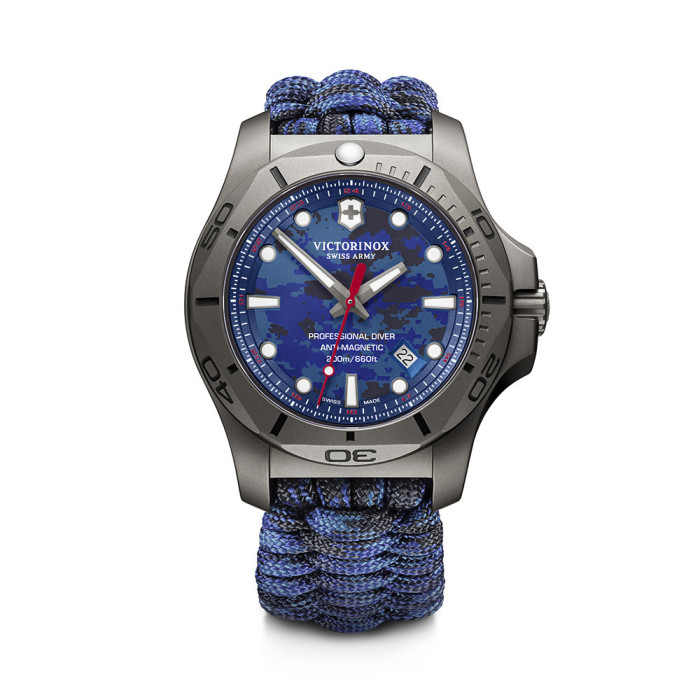 Victorinox sale blue watch