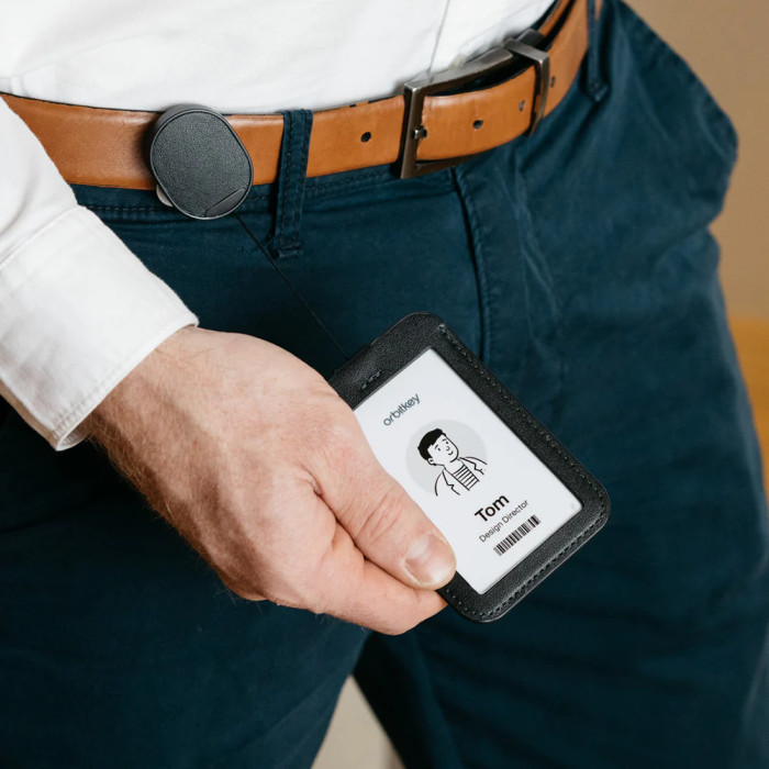 ID Card Holder Pro - Orbitkey